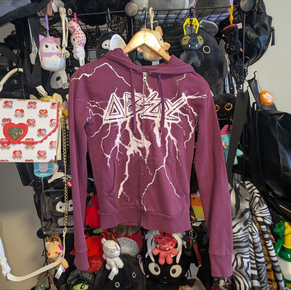 Obey Lightning Graphic Sweater Streetwear